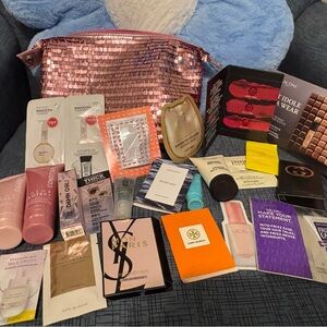 BRAND NEW ULTA Sequin Clutch makeup Bag with samples!